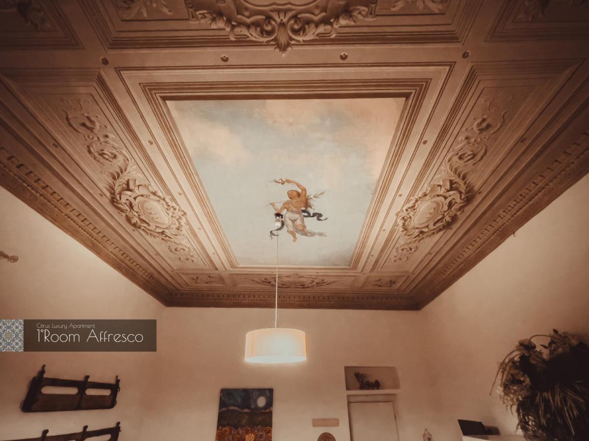 Citrus Luxury Apartment - Holiday Apartment With Up To 3 Bedrooms In Palermo Center Exteriör bild